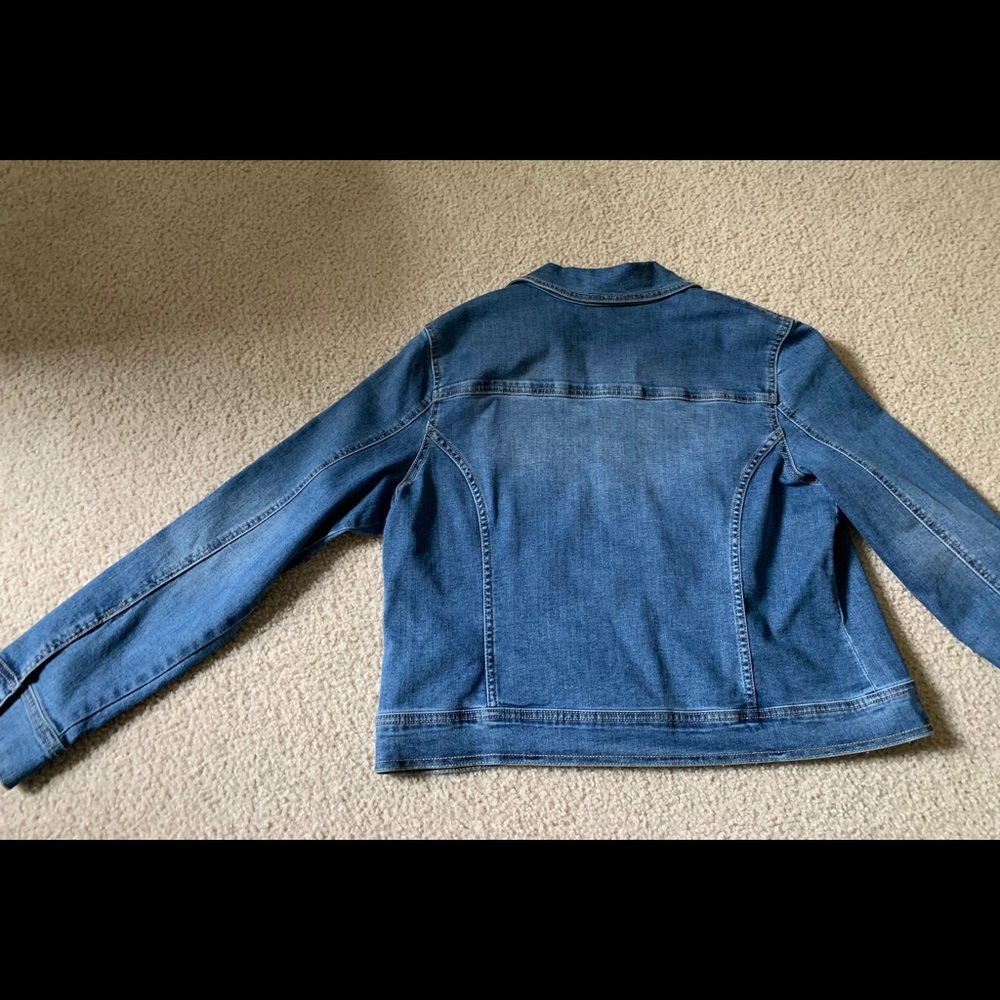 NEW Joseph Ribka Embroidered Jean Jacket - Picture 7 of 9